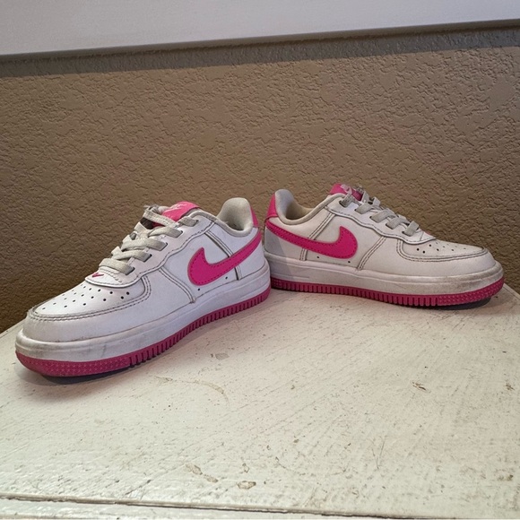 9c Nike Air Force 1 Low Easy On Pink and White Velcro closure - Picture 6 of 11